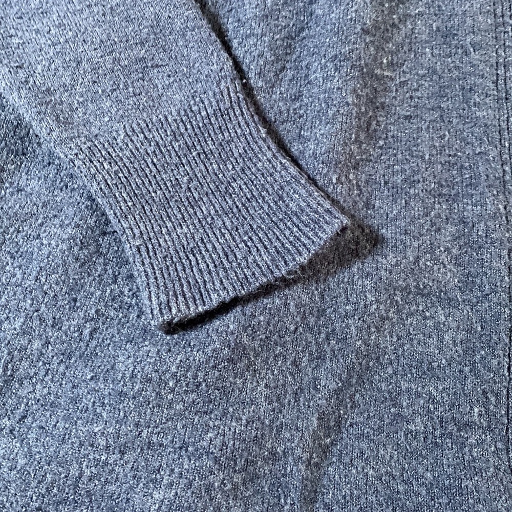 Old Navy blue fuzzy sweater. Drop shoulder. Open front. Size Large - Picture 4 of 8